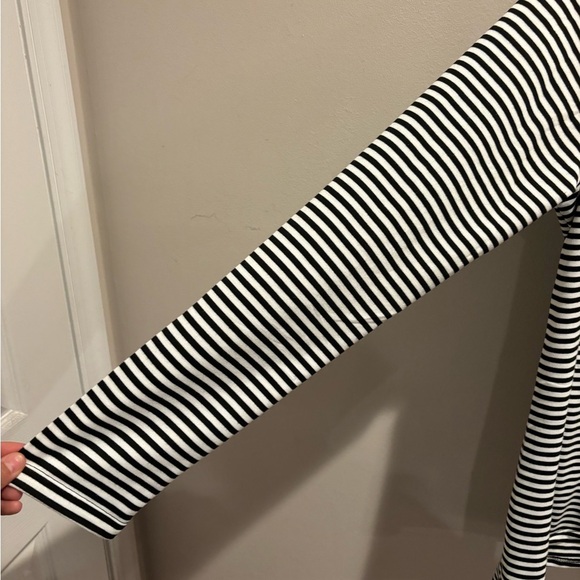 Cowl Neck Zipper light weight jacket/top. - Picture 2 of 6